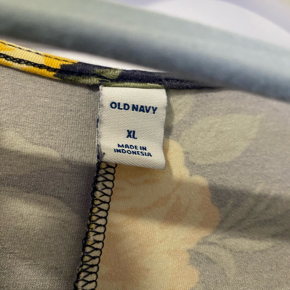 Old Navy Floral Swing Dress - Picture 3 of 3